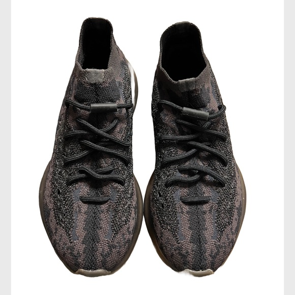 The adidas Yeezy Boost 380 “Onyx” - Picture 10 of 12